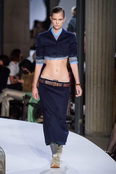 Look 34